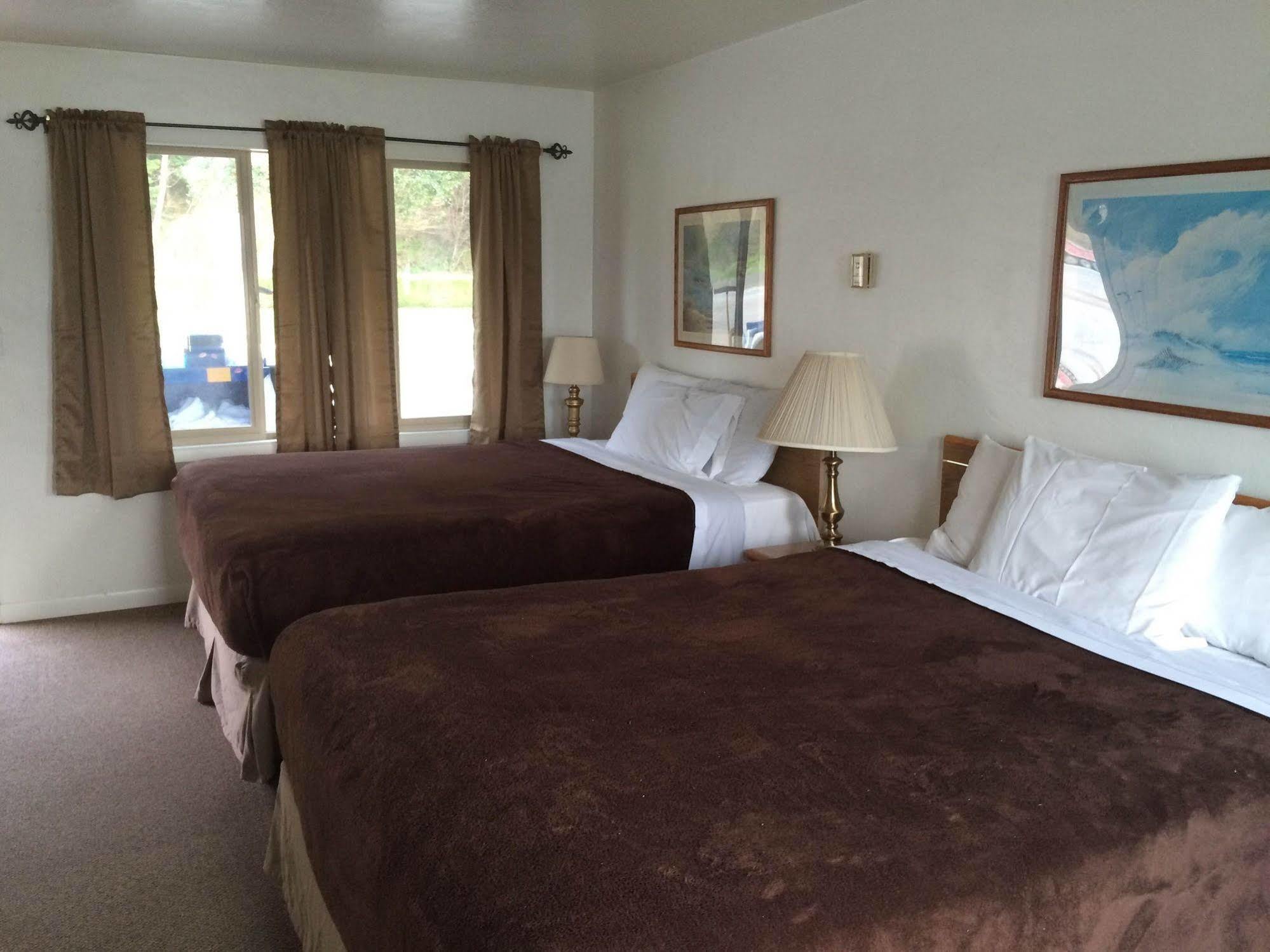 Bay Bridge Motel North Bend